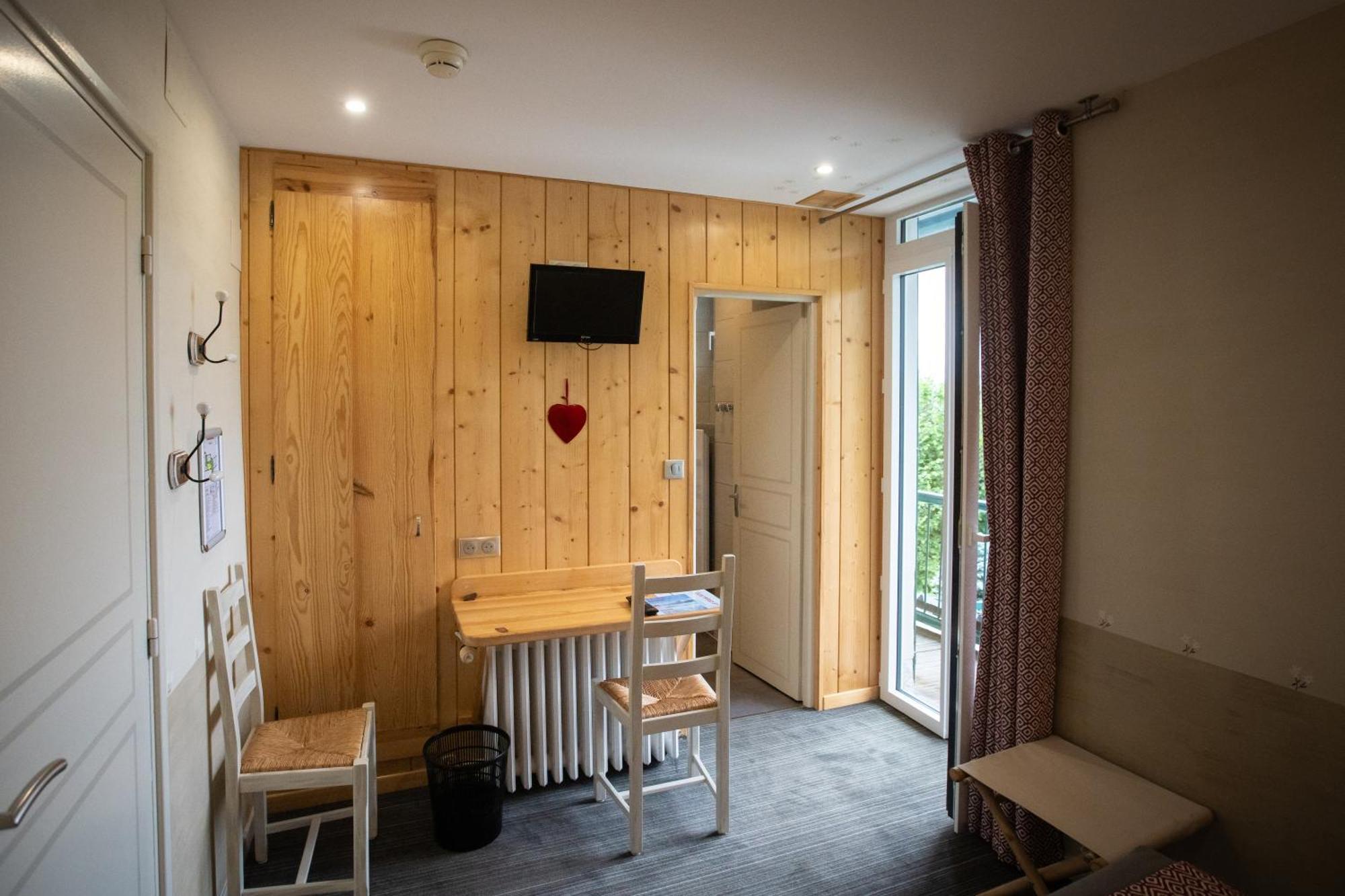 Auberge Le Cabaliros Arcizans-Avant Екстер'єр фото
